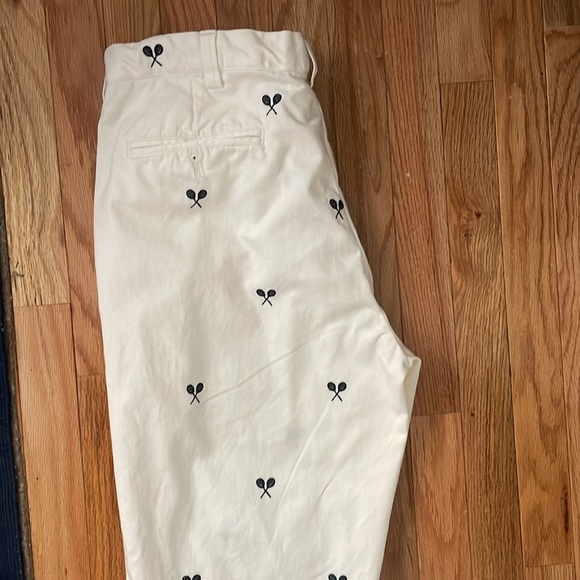 Perfect Pants for the Avid Tennis Player - Picture 4 of 8